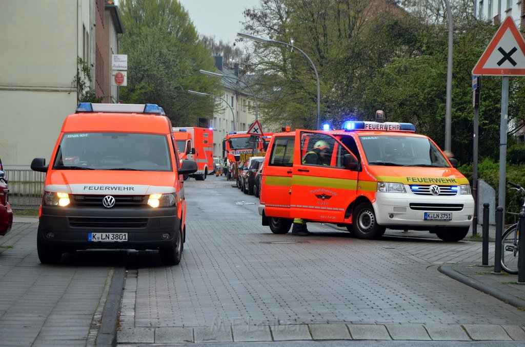 Feuer2Y Koeln Muelheim Windmuehlenstr P112.JPG